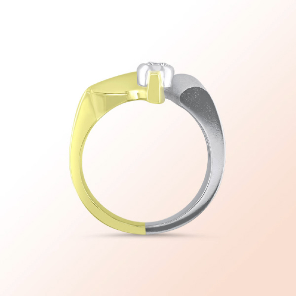 Ladies 14k. 2 Tone Diamond Ring 0.20Ct.
