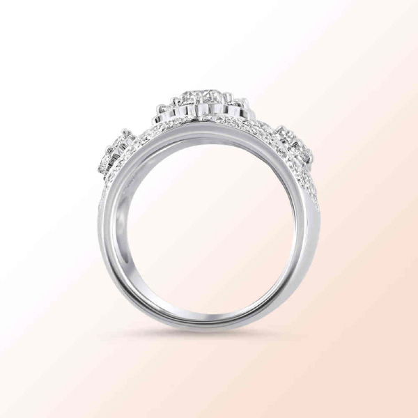 Ladies 18k.w. diamond ring  2.12Ct.