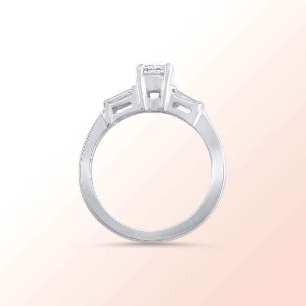 Platinum Engagement Ring 0.85Ct. Color: G Clarity: VS1