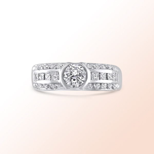 Ladies platinum engagement ring  1.18Ct. color: I Clarity: VVS2