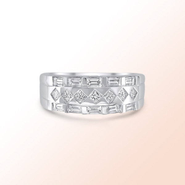 Ladies 14k.w. Diamond Band 0.93Ct.