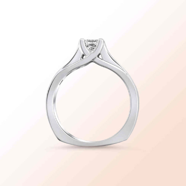 14K.W. DIAMOND ENGAGEMENT RING 0.83 CT.