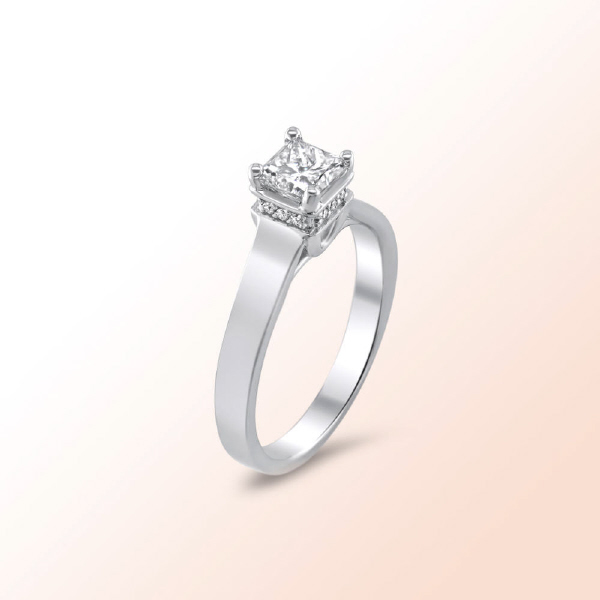 Ladies 14k.w. Solitaire Princess Cut Diamond Ring 0.78Ct.