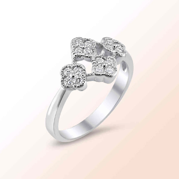 14K.W. DIAMOND RING 0.38CT.