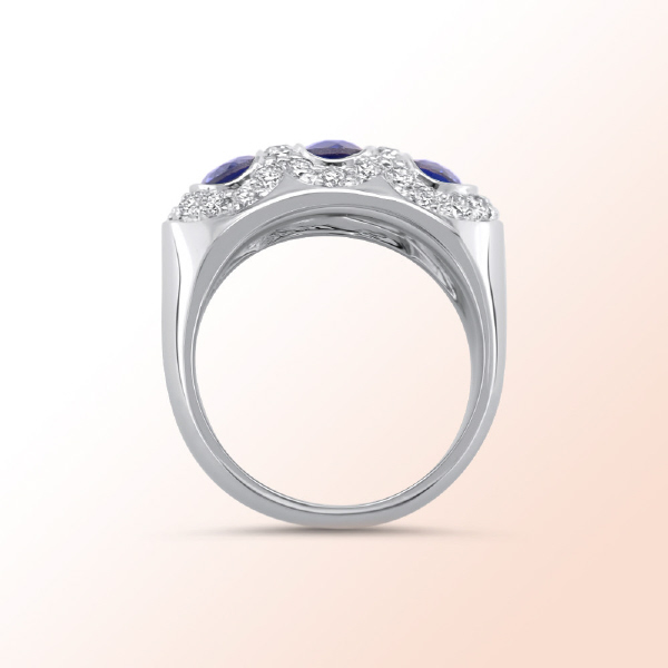 18k.w. ring with sapphires & diamonds 1.57Ct.