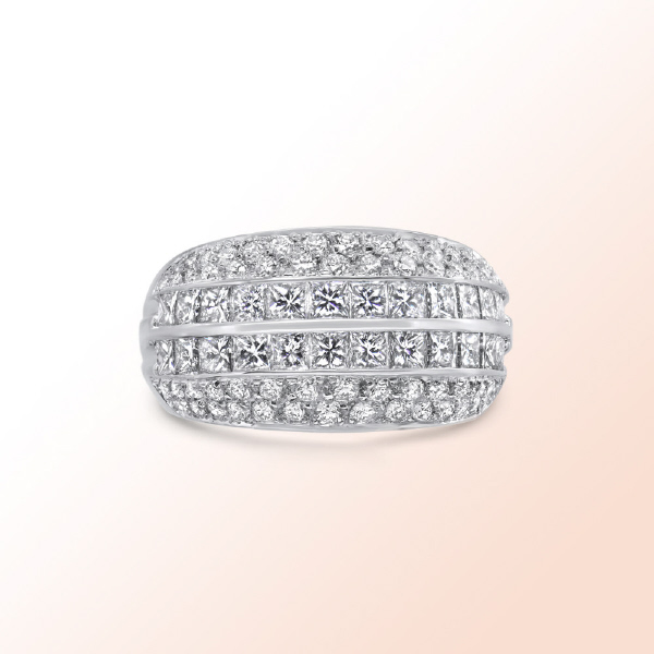 Ladies 14k.w. Princess cut & Round Diamond Ring  3.39Ct.