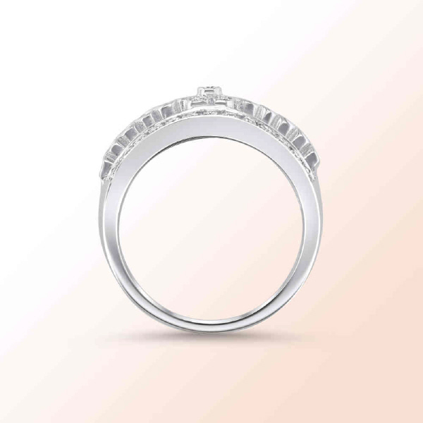 18K.W. DIAMOND BAND 0.53CT.