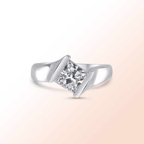 18k.w. gold solitaire princess cut diamond 1 Ct. Color: G Clarity VS1