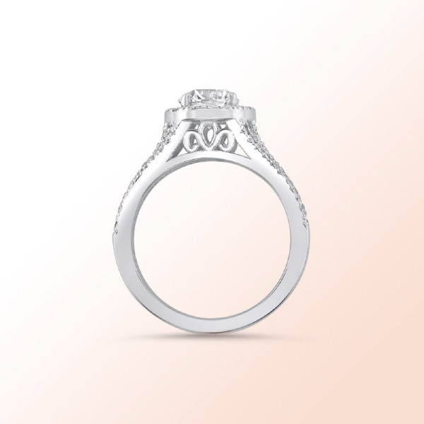 Platinum Diamond Engagement Ring 1.32Ct. Color: E Clarity: Si1