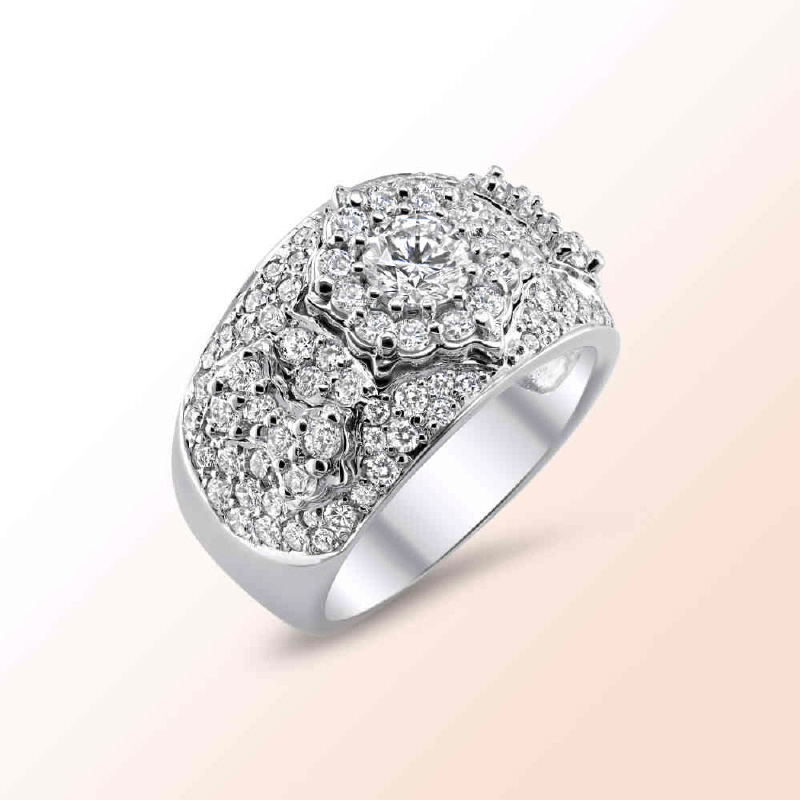 Ladies 18k.w. diamond ring  2.12Ct.