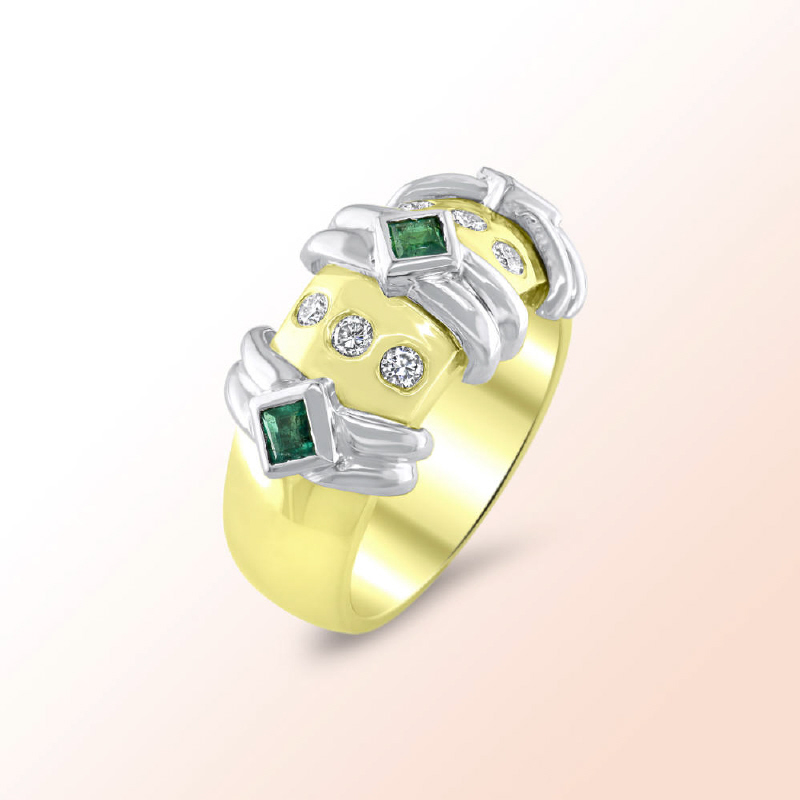14k. 2 tone diamond ring w/emeralds