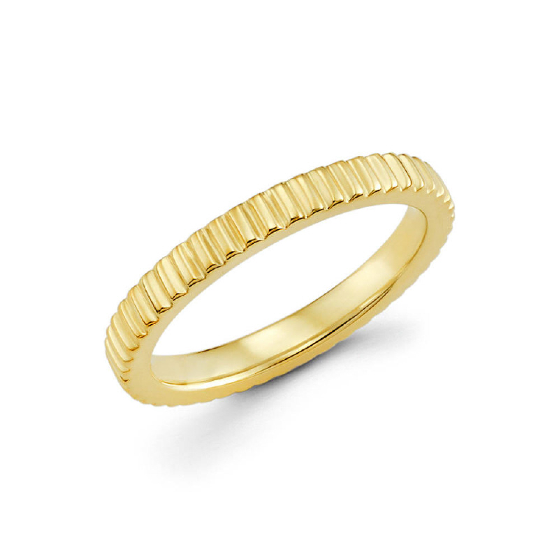 3mm 14k ladie's wedding band features a wavy square design all throughout the ring.